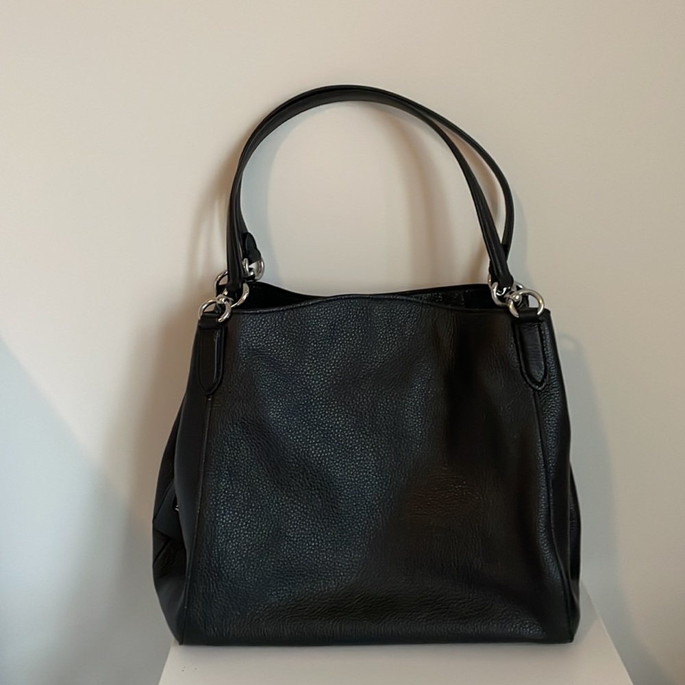 Coach black leather shoulder bag (Pebble Leather Hallie) - Picture 2 of 6